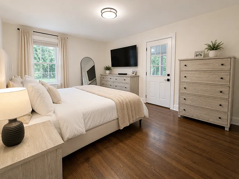 28 Houghton St #1 — Photo 11