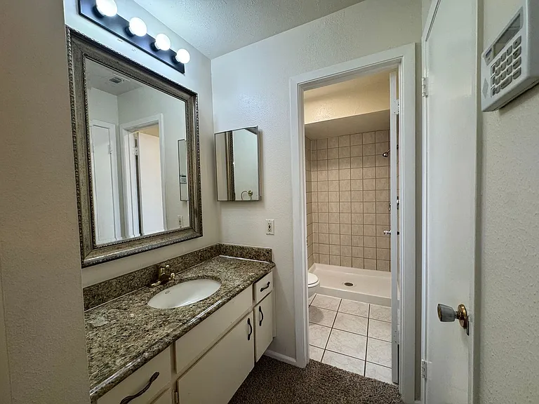 1302 Berkeley Dr — Photo 41