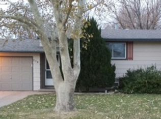 719 Howerton Pl, Garden City, KS 67846