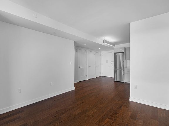 5th image of 400 W 113th St APT 1402