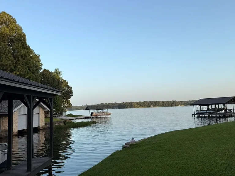 6528 Crestview Dr — Photo 11
