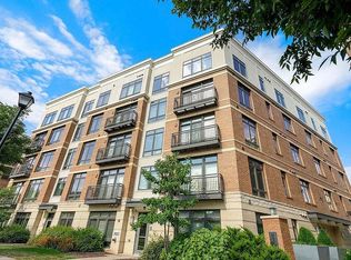 915 N Patrick St APT 206, Alexandria, VA 22314