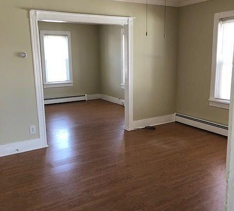 4th image of 144 Center St