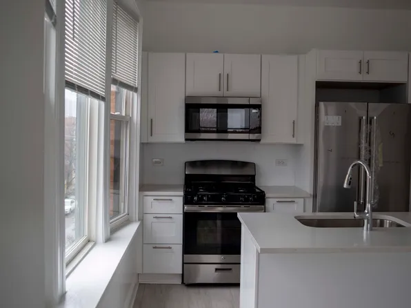 1456 W Polk St #3W, Chicago, IL 60607