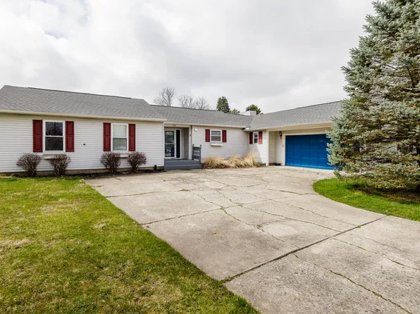 229 Topaz Ln, Washington Court House, OH 43160