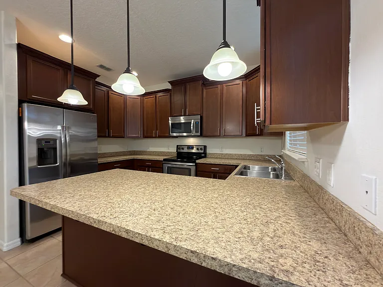 1036 Laurel Ridge Ln — Photo 7