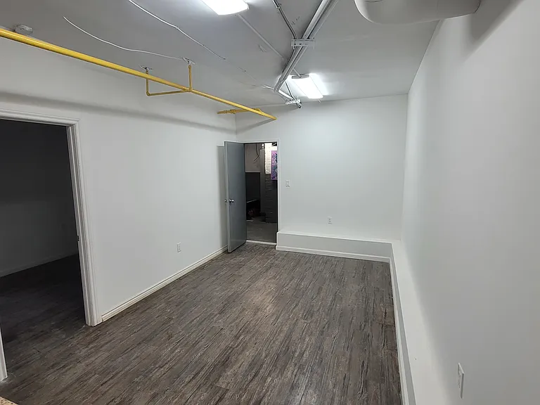 240 E 175th St #3G — Photo 3