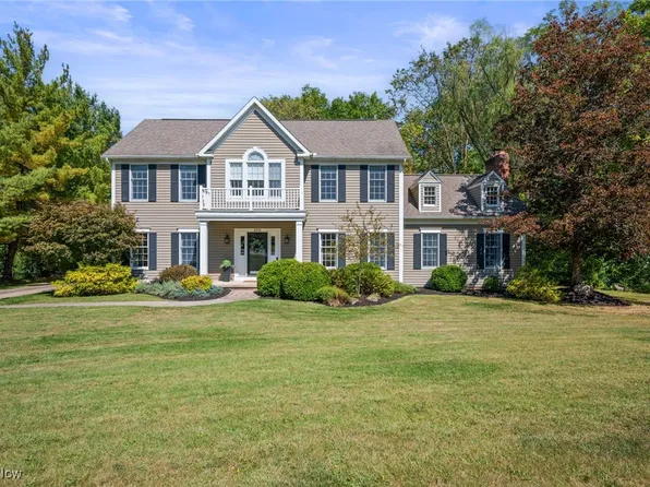 2221 Kate Ct, Hudson, OH 44236