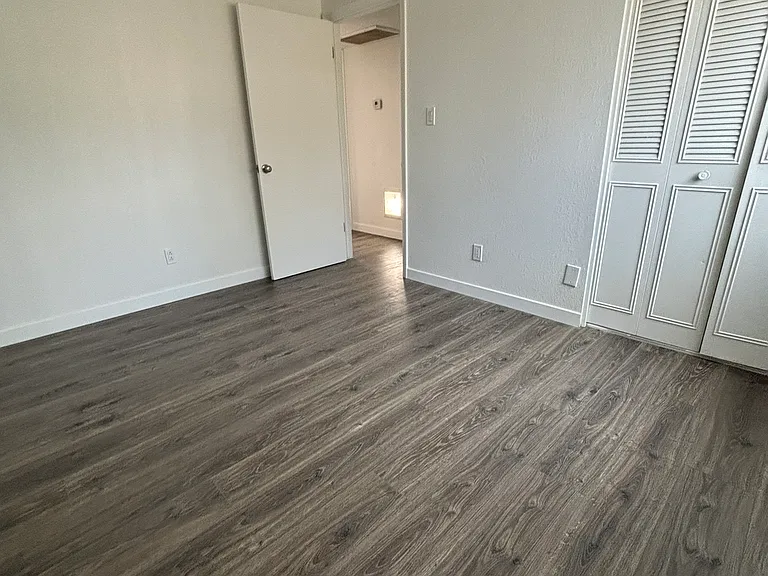 6565 N 17th Ave #14 — Photo 10