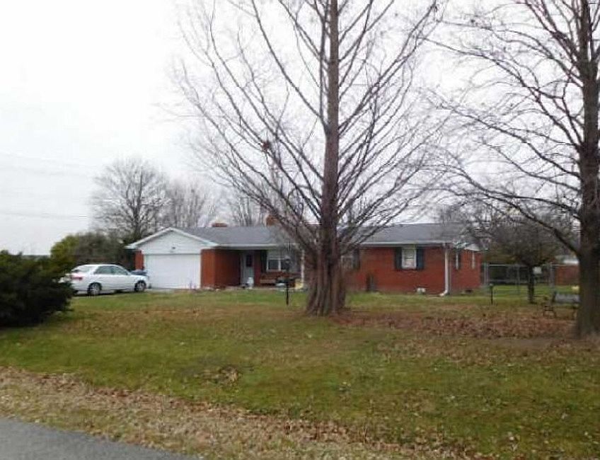 2nd image of 3005 S Kercheval Dr