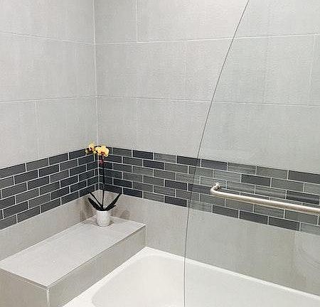 4th image of 118 N Beachwood Dr APT D