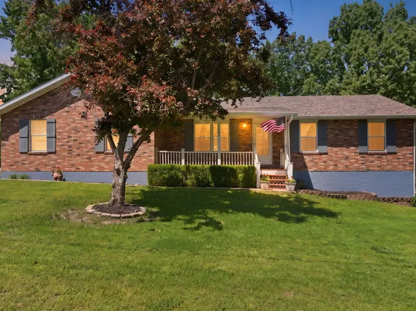 405 S Galyan Street, Stockton, MO 65785