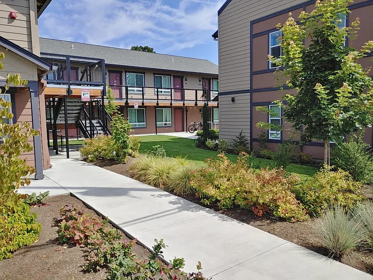 18th Street Apartments Walkway View