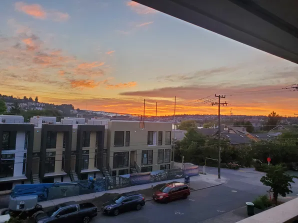 75 E Lynn St APT 304, Seattle, WA 98102