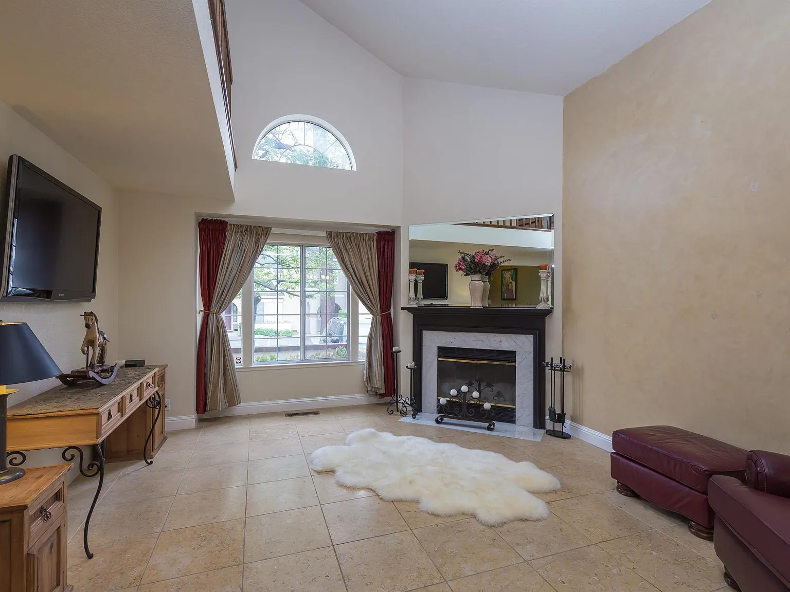 3 bed, 2.5 bath, 2106 sqft, $5,250 — Photo 4