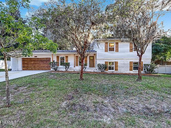 3rd image of 11658 FRANCIS DRAKE Drive