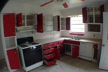 2nd image of 1418 Longview St