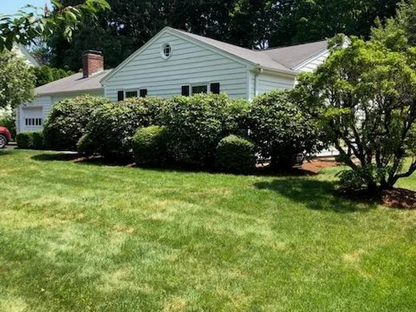 10 Widgeon Way, Greenwich, CT 06830