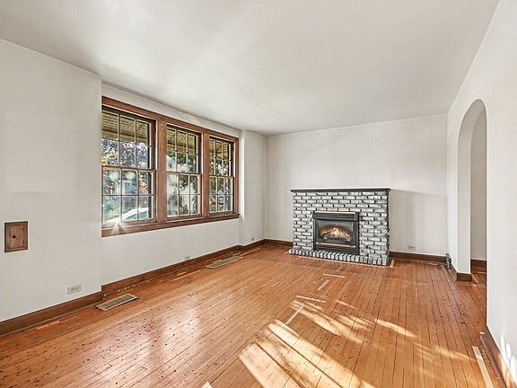 5th image of 3514 N Opal Ave