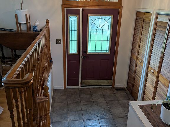 2nd image of 36 Riverview Rd