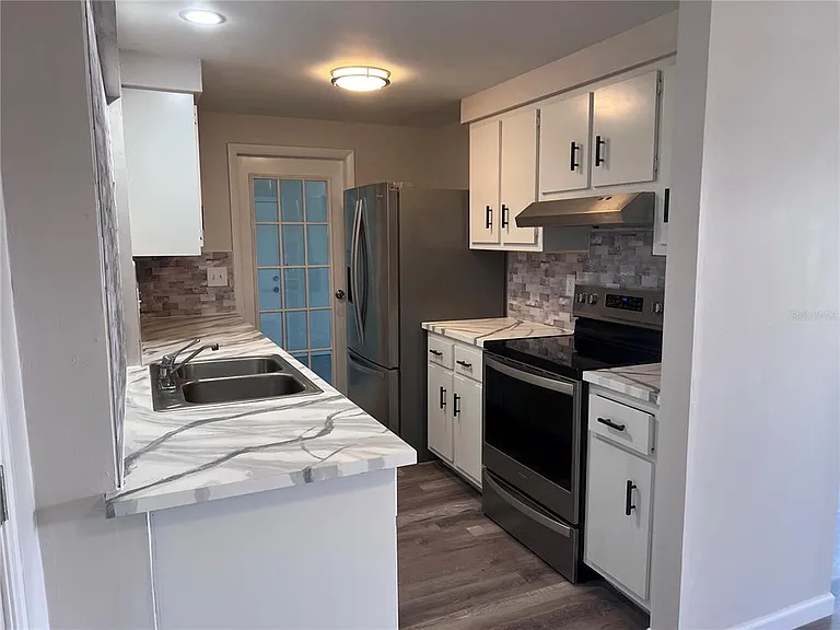 4123 Michel Tree St — Photo 9