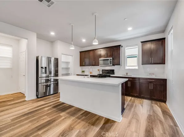 14718 W Marie Ln, Van Nuys, CA 91405