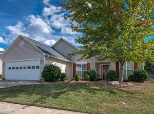 20 N Sunberry Trl, Fletcher, NC 28732