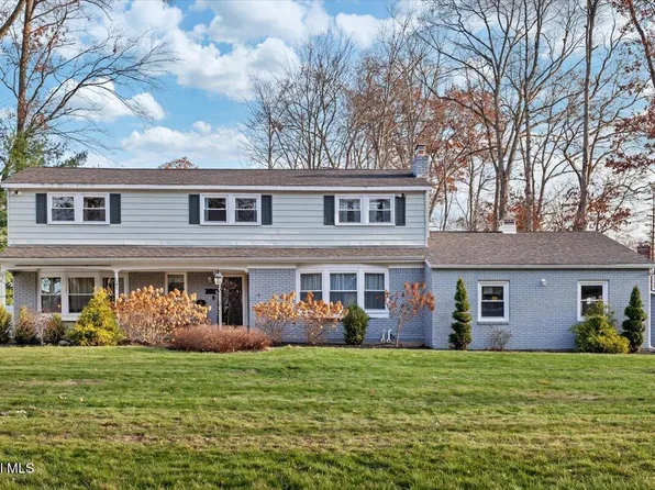 18 Par Del Rio, Clifton Park, NY 12065