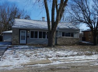 329 Nokomis St, Park Forest, IL