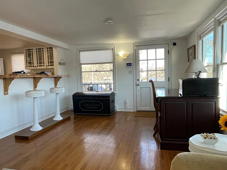 175 Riverside Ave — Photo 8