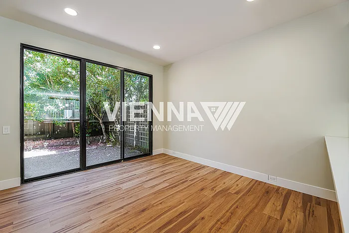 340 Wyndgate Rd — Photo 8