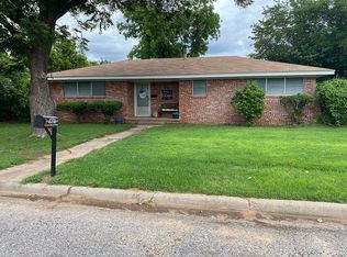 2920 Sunset Cir, Vernon, TX 76384