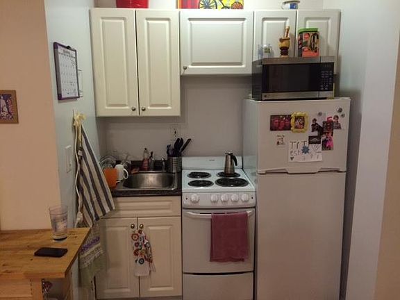 4th image of 203 E 27th St APT 26