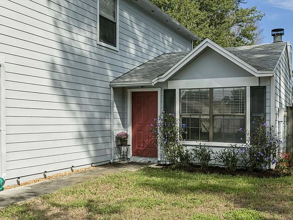 2nd image of 3911 English Colony Dr N