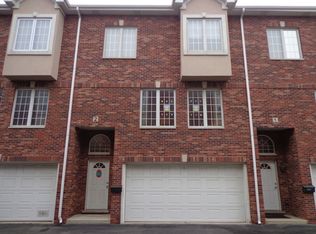 6120 W 65th St UNIT 2, Chicago, IL 60638