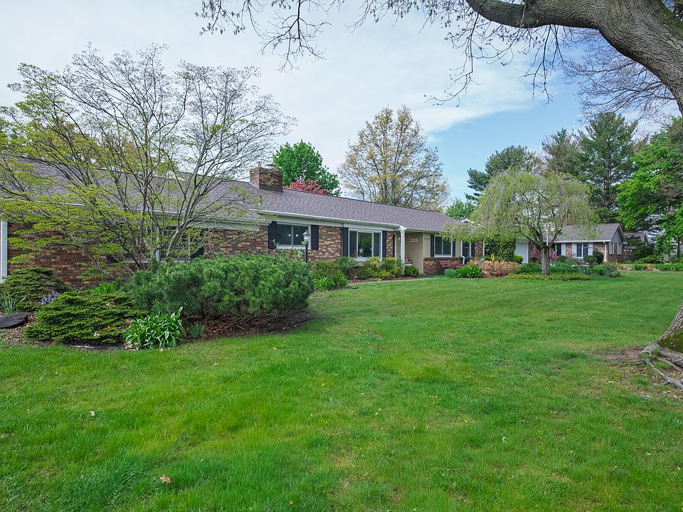 1st image of 2676 Lake Bluff Ter