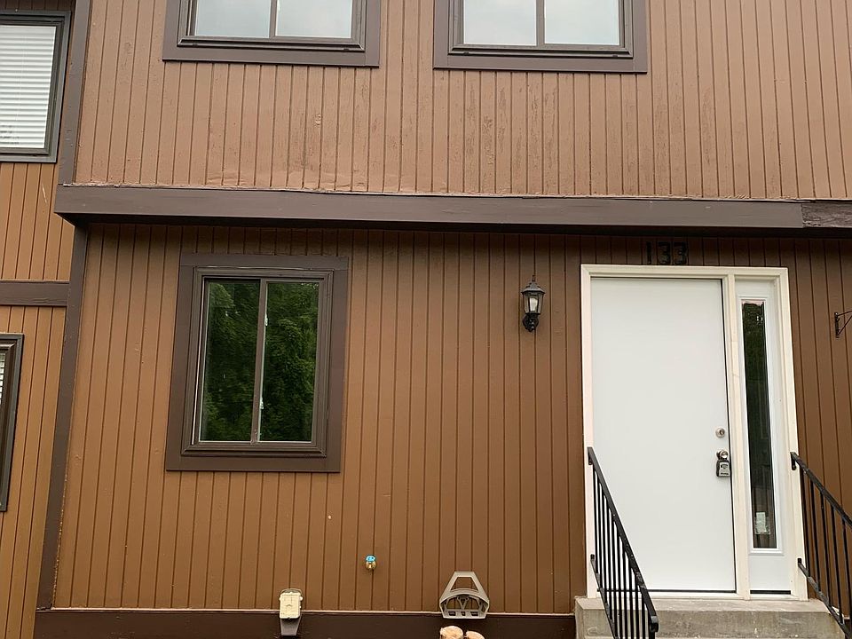 1st image of 133 Parkwood Dr #133