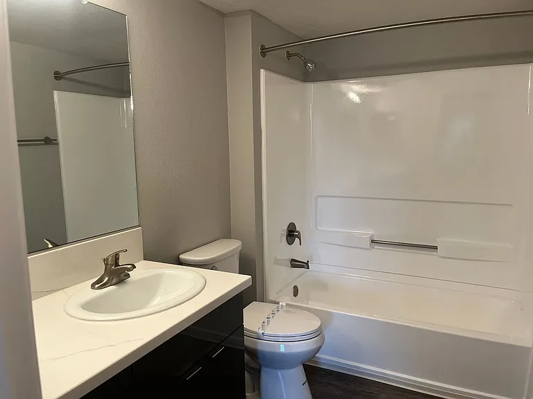 Corona Pointe Resort — Photo 185