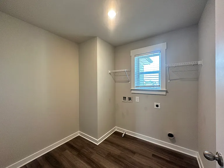 5015 Wellesley Dr — Photo 22