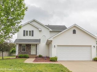 5609 NW 52nd St, Johnston, IA 50131