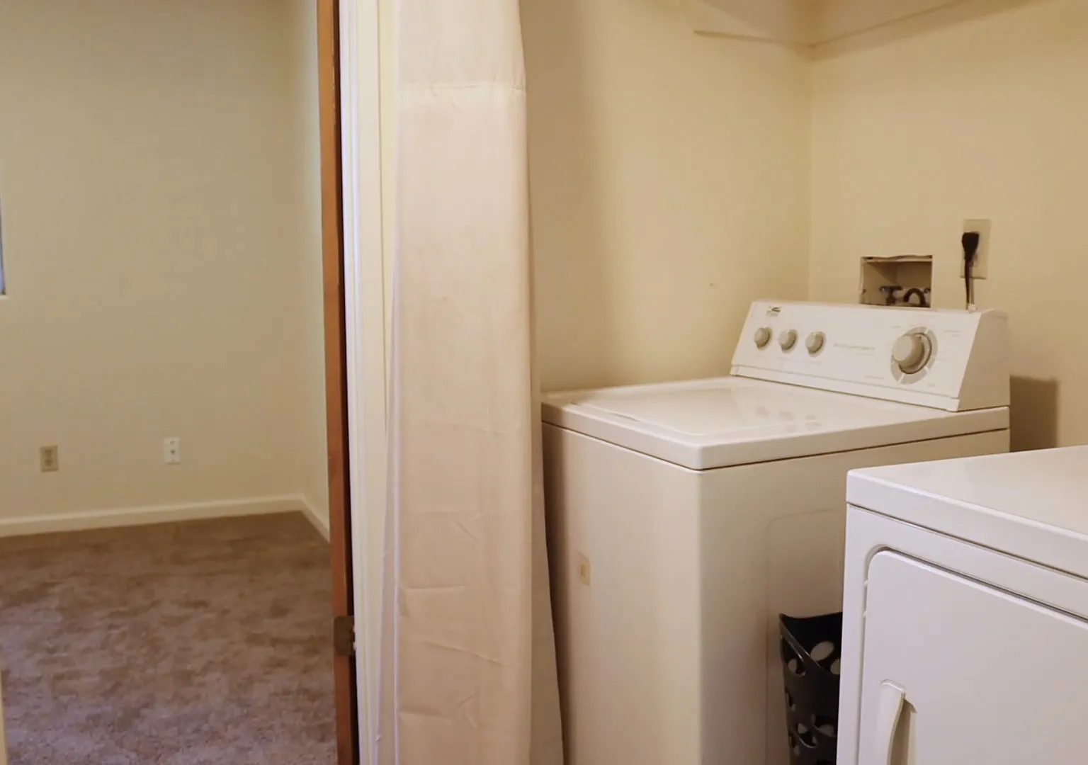 305 Ash Street - 7 — Photo 1