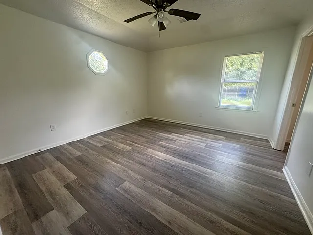 6821 Playfield Dr — Photo 9