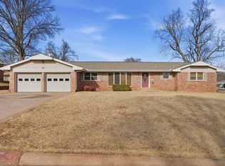 1102 W Will Rogers Dr, Stillwater, OK 74075