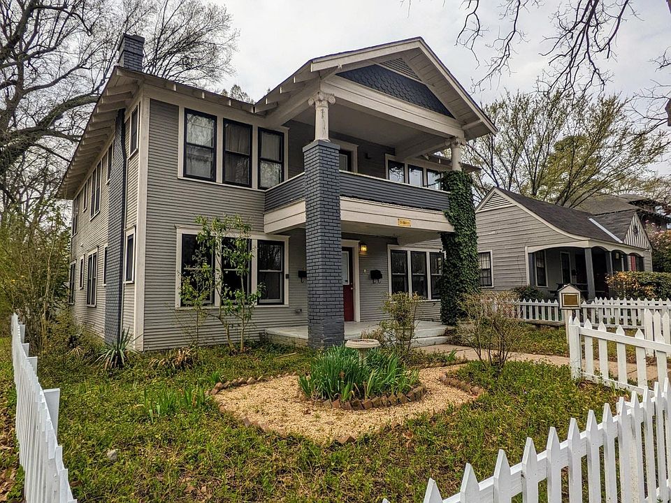 Elegant two story, four unit apartment building. Craftsman transitional design.