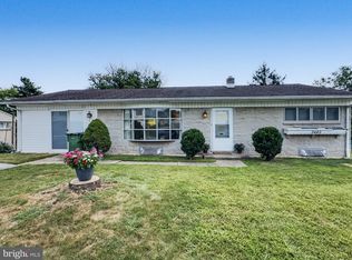 2482 Berkshire Ln, Dover, PA