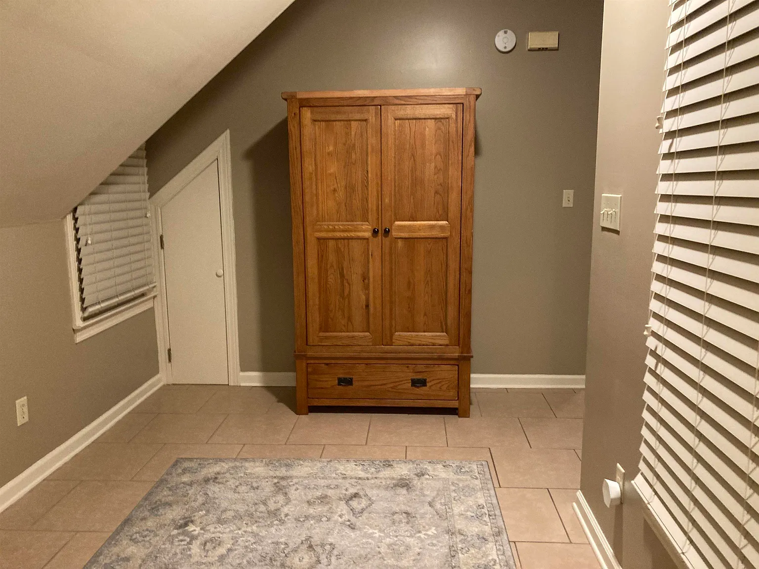 1 bed, 1.0 bath, 1036 sqft, $1,995 — Photo 4