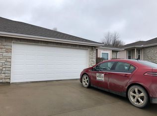 4817 NW Astor Park Dr, Topeka, KS 66618