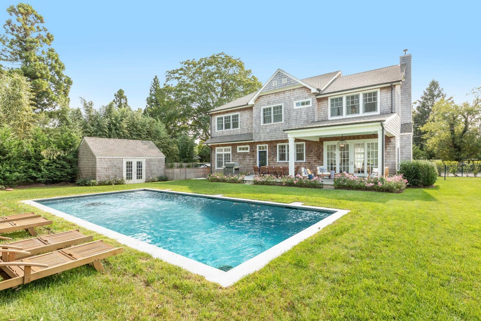  GUNITE POOL-ONE CAR GARAGE