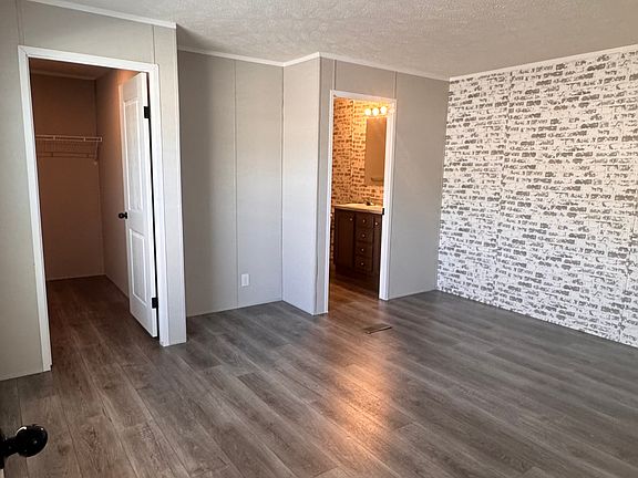 4th image of 29997 Rousseau Dr