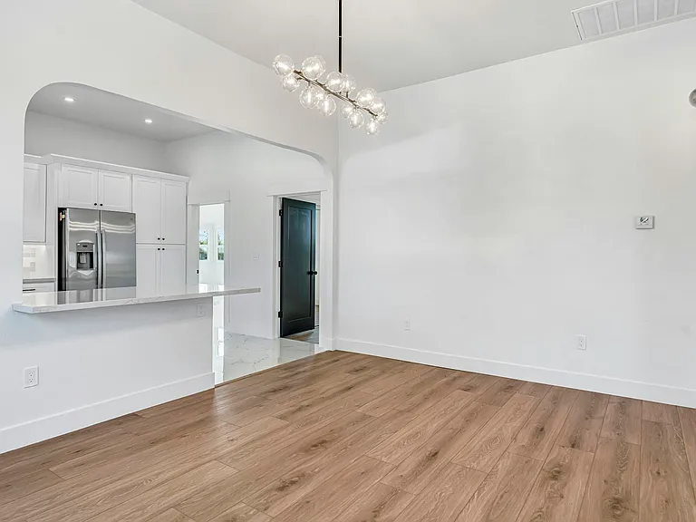 406 Sierra Ave — Photo 13
